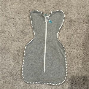 LOVE TO DREAM Swaddle size small